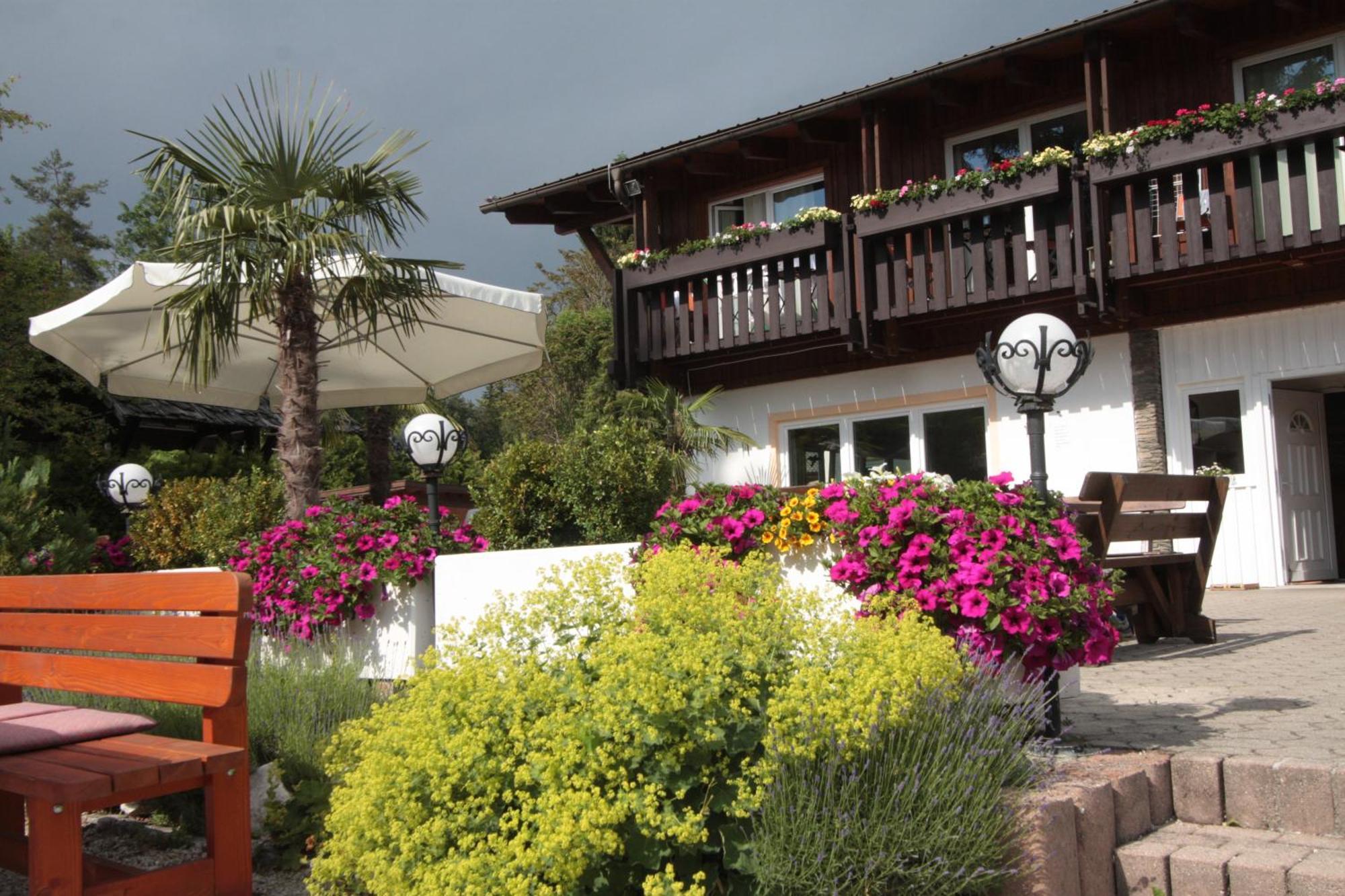 Ferienanlage Forellenhof Hotel Ledenitzen Екстериор снимка
